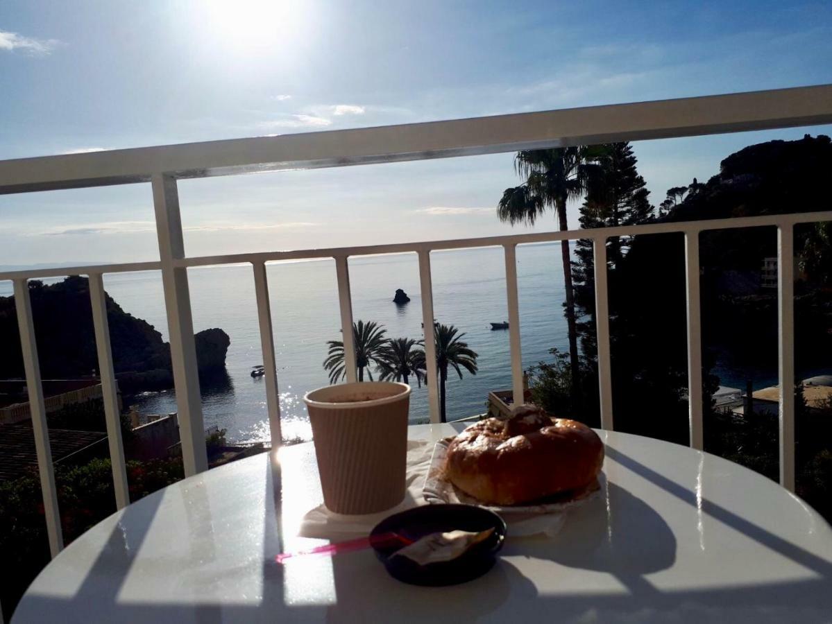 B&B A Due Passi Dal Mare 타오르미나 외부 사진